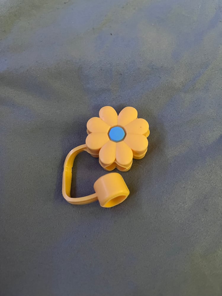 Image of Flower 🌺 straw toppers 