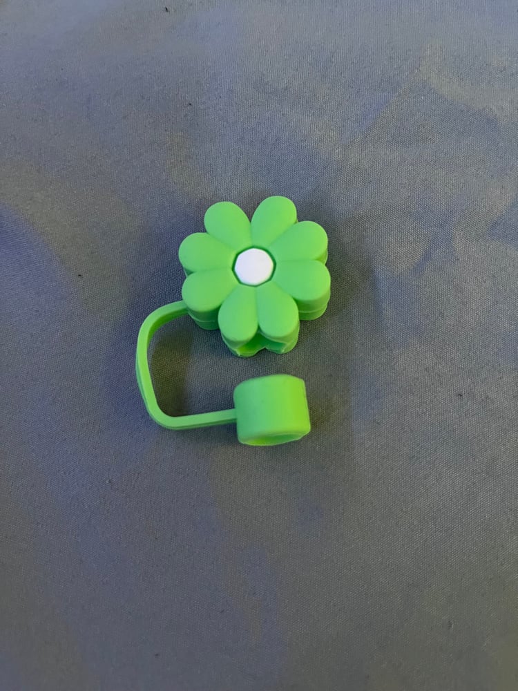 Image of Flower 🌺 straw toppers 