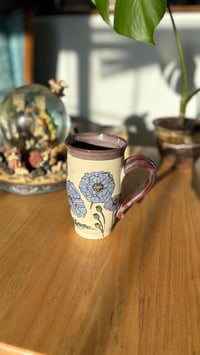 Image 5 of Poppy mug 02