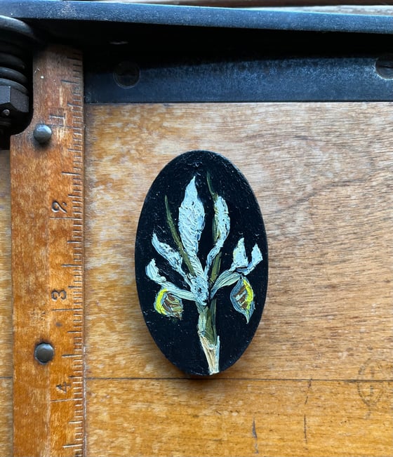 Image of iris brooch 1 