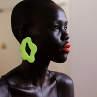 Image 1 of Winny (Click For More Colors)