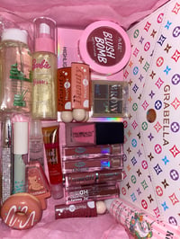 Image 2 of Beauty glam bundle #3