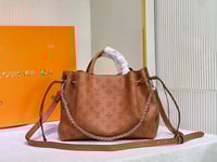 Image 5 of The Bella bag (many colors)
