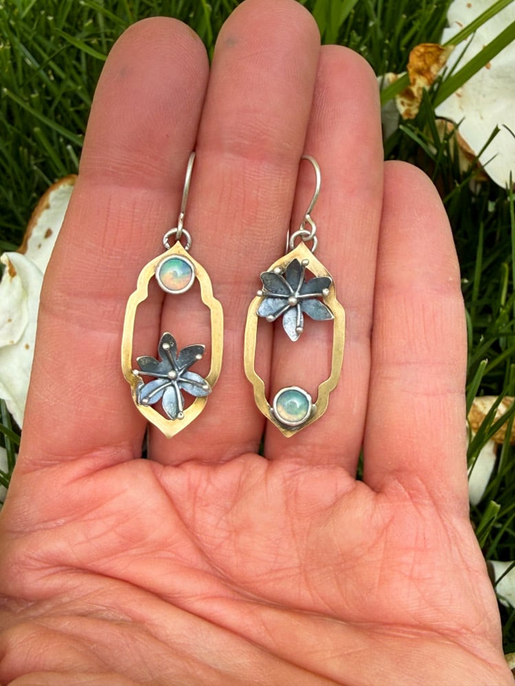 Image of Starlight on Emerisa White Asymmetrical Earrings