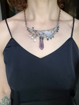 Amethyst and pearl necklace 