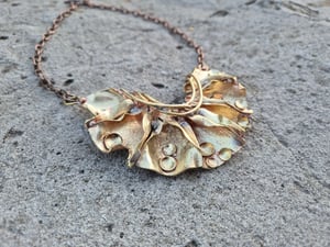 7 bullet cussings flowers necklace 