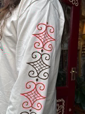Image of ‘straight from the egg’ long sleeve shirts