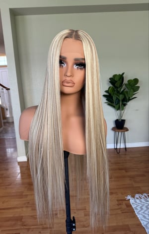 Image of Highlights blonde luxury (ready to ship)