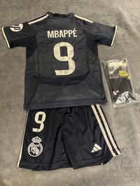 Image 2 of Real Madrid navy Mbappe no.9