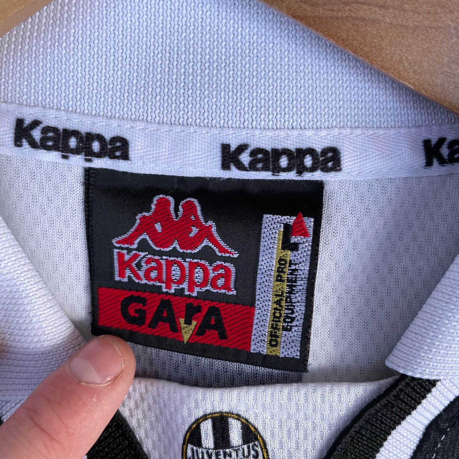 Image of 95/96 Juventus Home shirt size large 