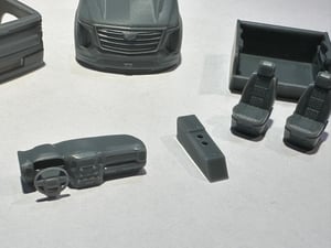 1/64 2025 Cadirado-with Escalade front end