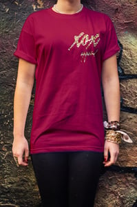 Image of burgundy leopard print tee