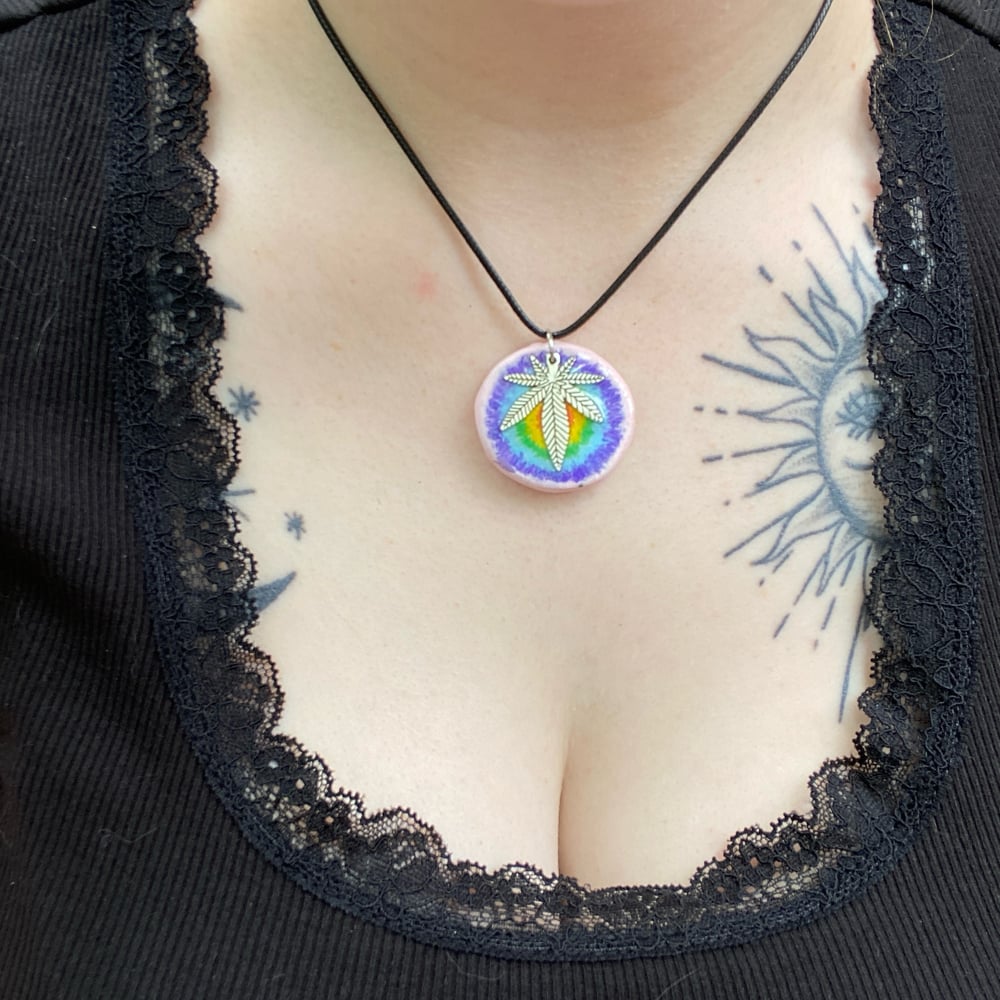 Image of pink tie dye weed necklace