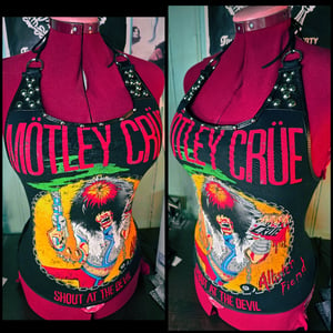 Image of Mötley Crüe top Small