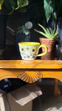 Image 4 of Sunflower mug 07