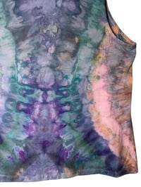 Image 7 of ♻️ UPCYCLED XL Ladies Heart Tank in Muted Ice Dye