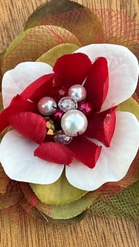 Image 3 of holly berry petal pop set