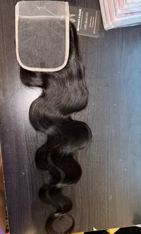 Image 2 of 20 inch 4x4 body wave closure