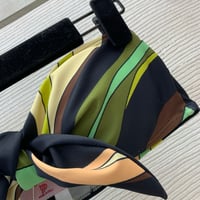 Image 3 of FLORENCE BOW SET