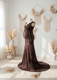 Image 2 of Photo props set - neutral dress for maternity photoshoot