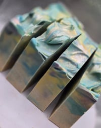 Image 4 of New Wildflower Manuka honey Soap