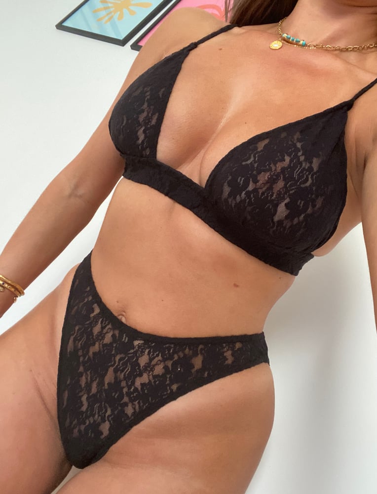 Image of Black Lace Triangle Bra & Brief Underwear Set 