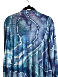 Image 6 of S Jersey Cardigan in Moody Blues Geode Ice Dye