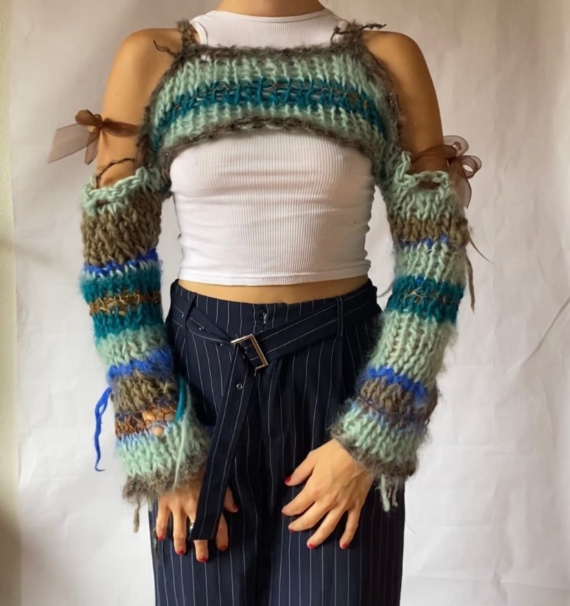 Sea Urchin Cut Out Shrug