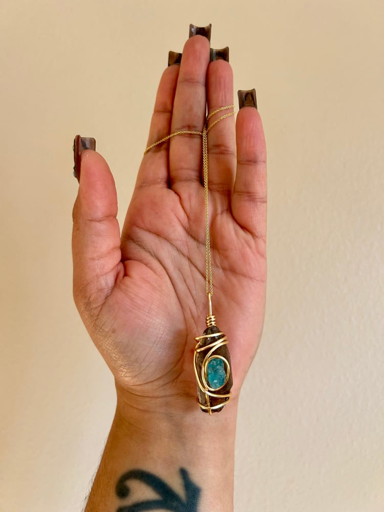 Image of 🩶Smoky Quartz & Blue Apatite🩵