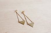 Image of boucles d'oreilles petit triangle