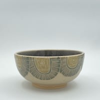 Image 3 of low, overlapping flower bowl