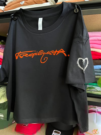 Image of Tropicoqueta Black Crop Top