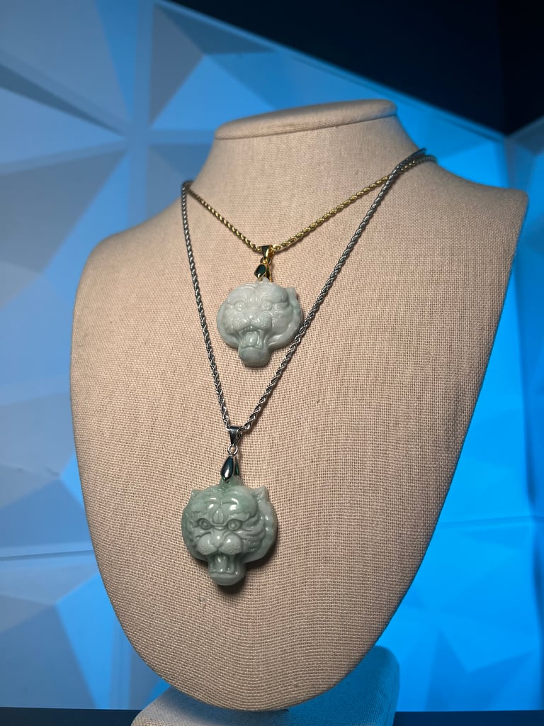tiger necklace Image 3