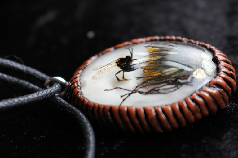 dead good dandelion and insect necklace Image 9