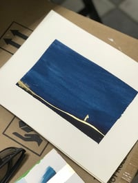 Image 1 of Can do it - acrylic and 23,75 k gold on Fabriano Artistico paper 