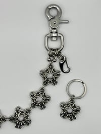 Image 2 of Daisy Wallet Chain