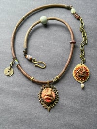 Image 3 of Waziri pendant necklace (pk w/d)