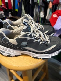 Image 3 of Sketchers D’Lite Women’s 10 Running Shoes 