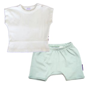 Image of Lily-White T-Shirt & int-Ash Shorts