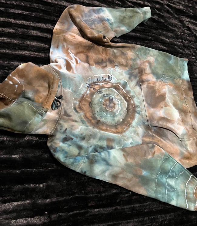 ICE DYED HEAVYWEIGHT HOODIE w/geode (Foggy Lake/Silver Spring)