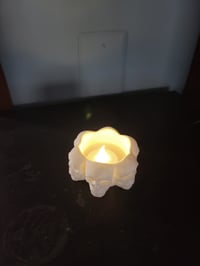 Image 2 of Skull tea light holder