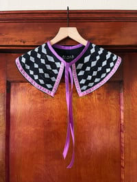 Image 1 of THE LAVENDER ILLUMINATION COLLAR •