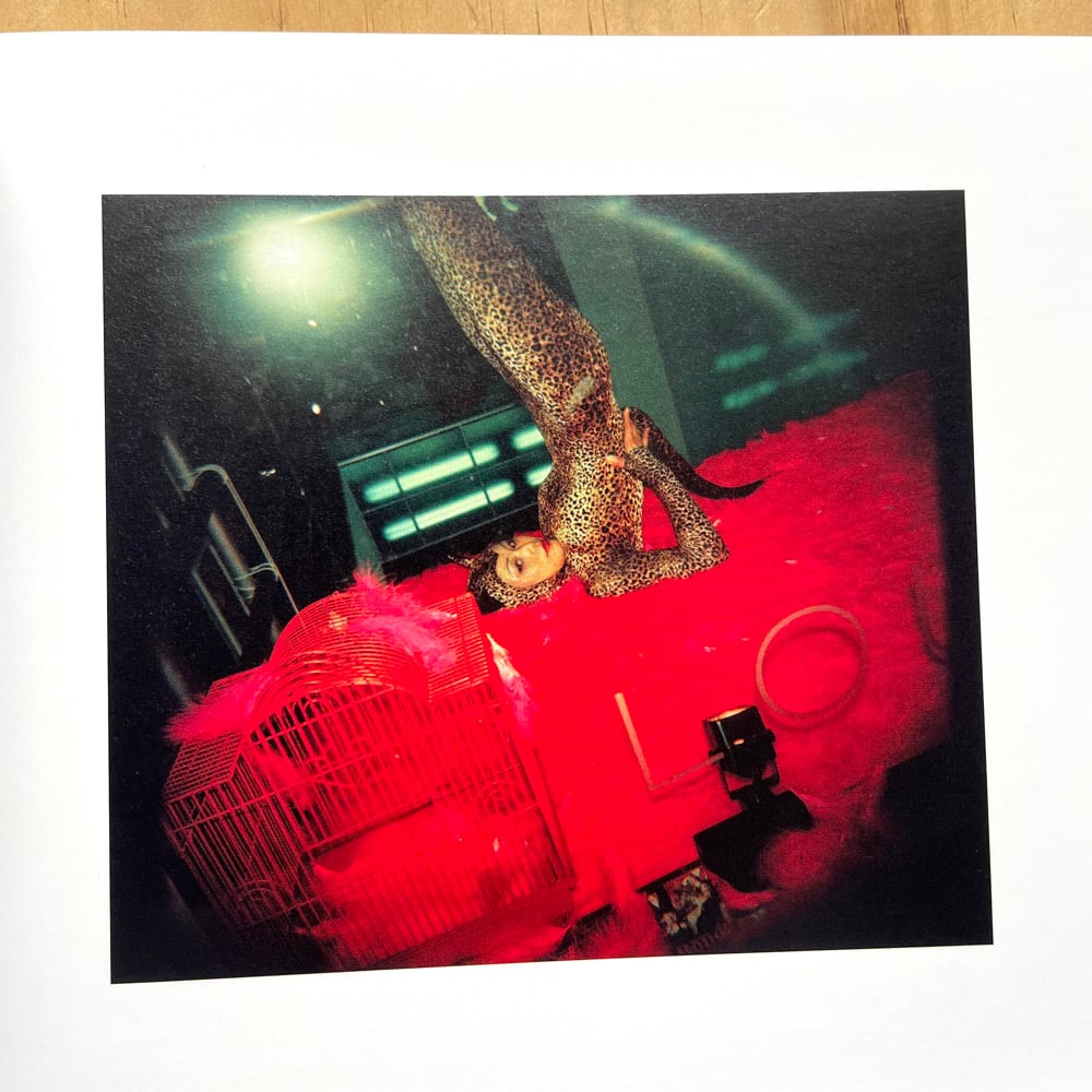 Christopher Anderson 写真集 Christopher Anderson - Nonfiction | Photobook Junkies