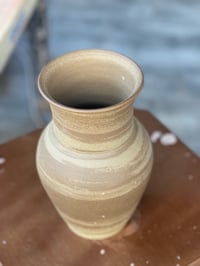 Image 5 of Vase 01