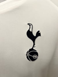 Image 9 of Tottenham Hotspur “VAN DER VAART” 2011/12 Home Cup Shirt + patches (XL)