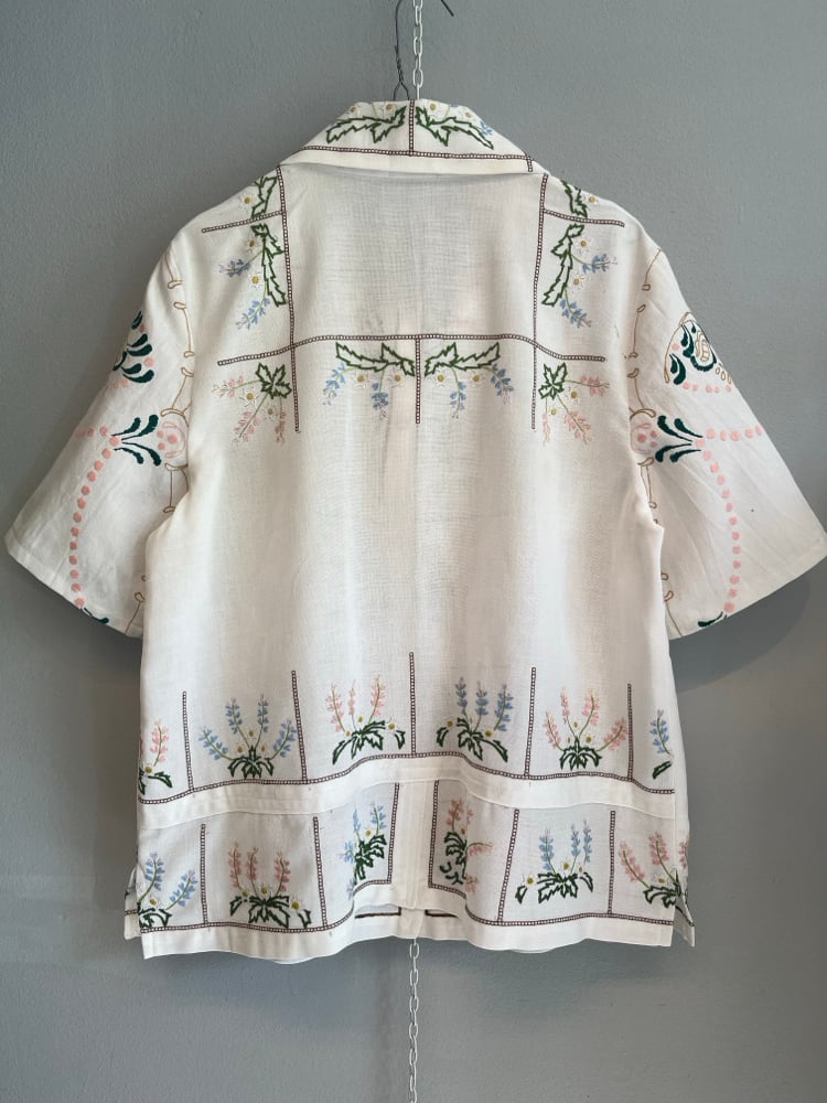 Image of Spring flower shirt (m/l)