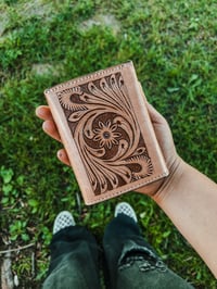 Image 2 of short tooled wallet 