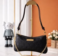 Image 2 of Liv pochette