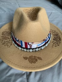 Image 3 of "Amada y Escogida" Animal and Flower Print Hand-Burned Panama Hat