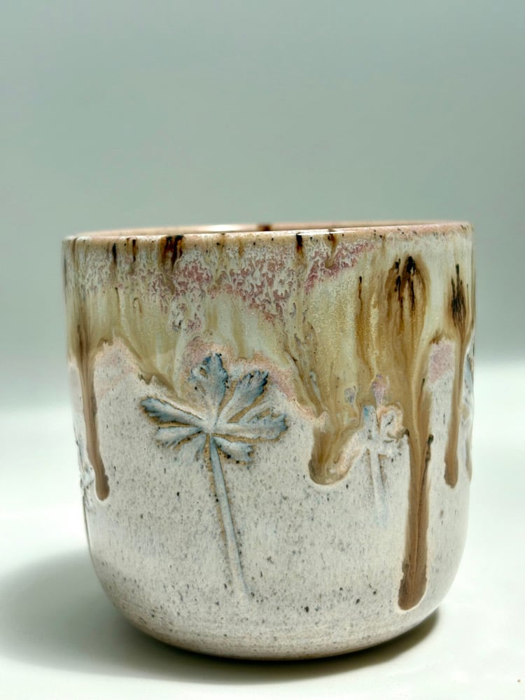 Image of Palm Cup Hues of Pink Medium